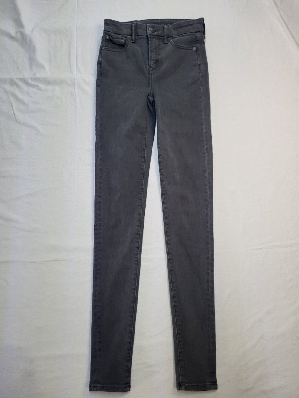 American Eagle Next Level Premium Super Skinny Gray Jeans Size 0 X-Long